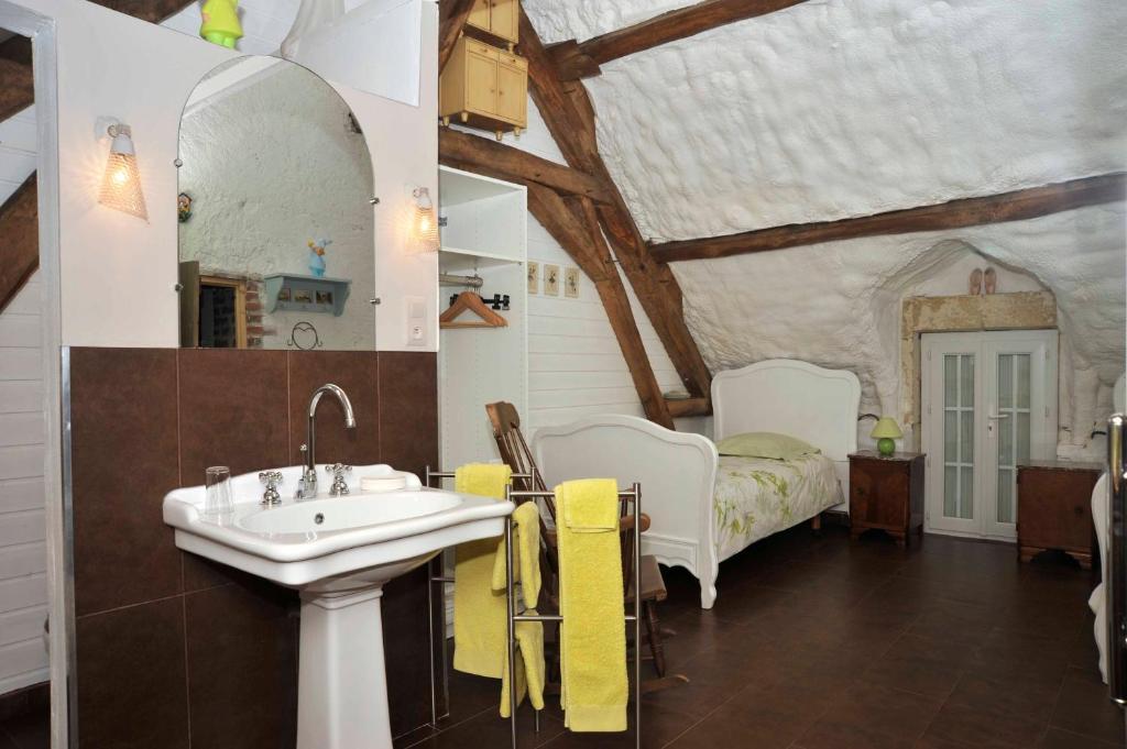 Chambres Et Tables D'Hotes Le Voriou Couddes Pokoj fotografie