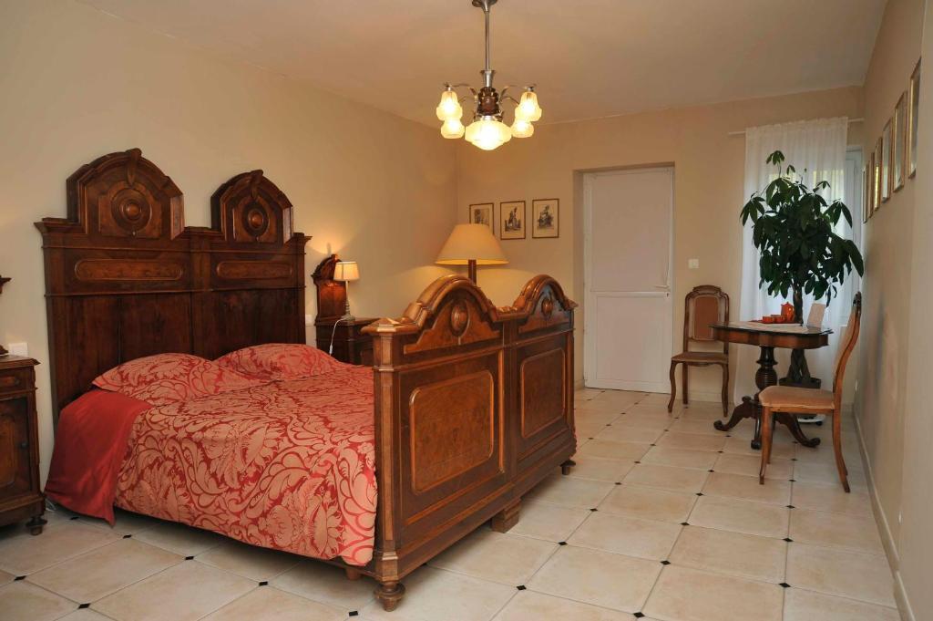 Chambres Et Tables D'Hotes Le Voriou Couddes Pokoj fotografie
